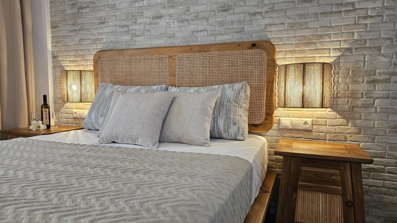 Plaka Philoxenia Apartments Экстерьер фото