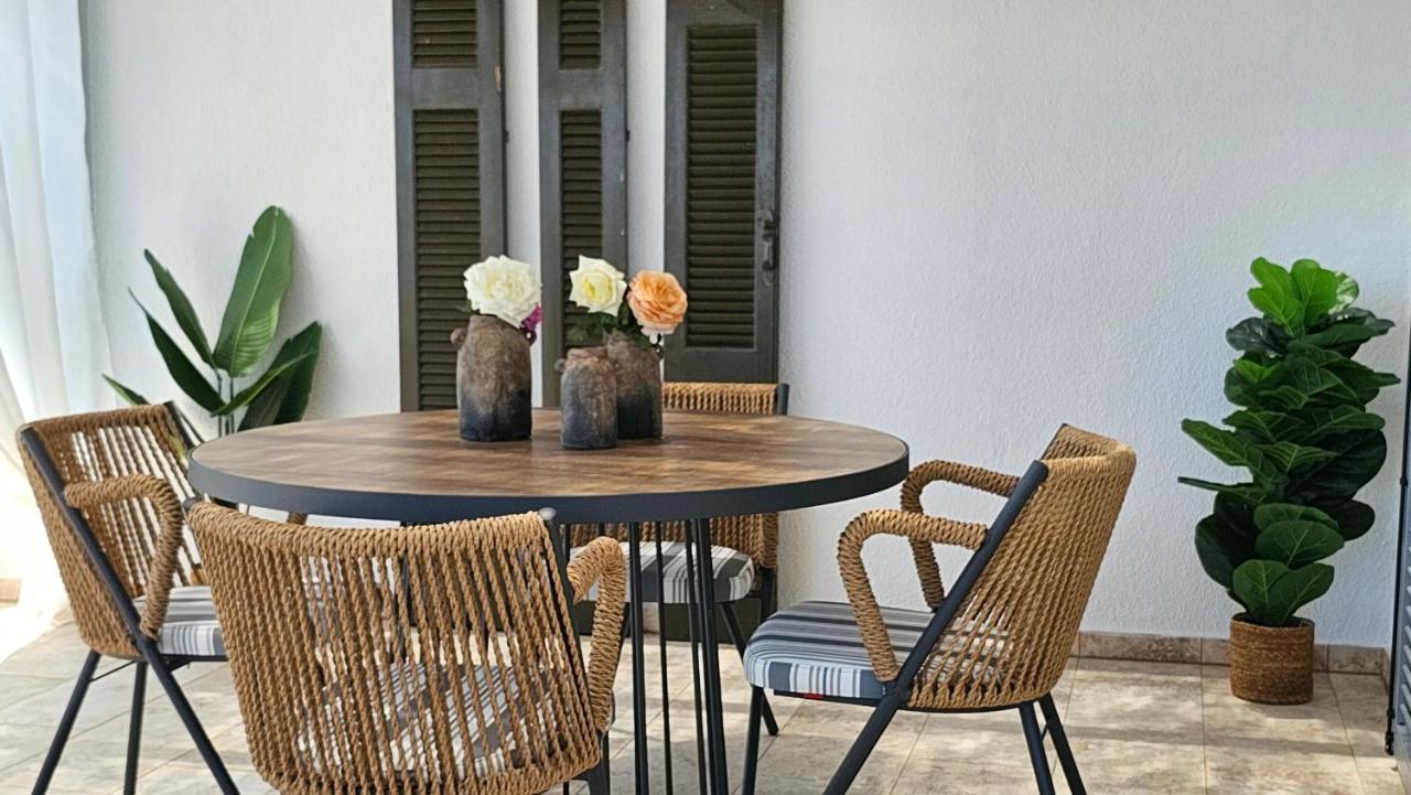 Plaka Philoxenia Apartments Экстерьер фото