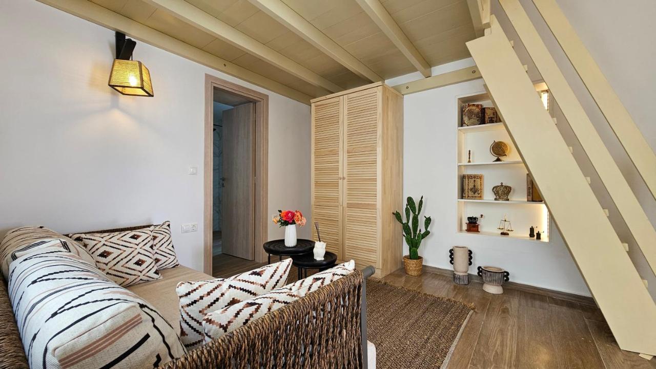Plaka Philoxenia Apartments Экстерьер фото